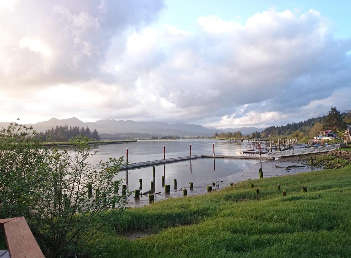 Wheeler On The Bay Lodge And Marina Eksteriør billede