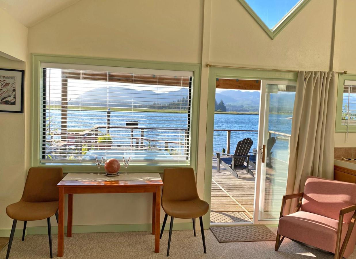 Wheeler On The Bay Lodge And Marina Eksteriør billede